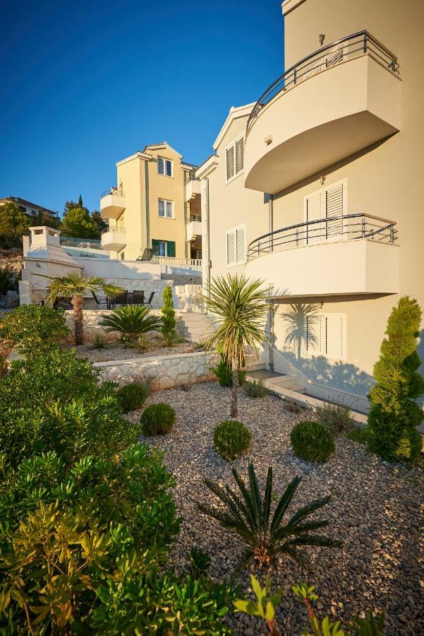 Apartments Vrania Seget Vranjica Exterior foto
